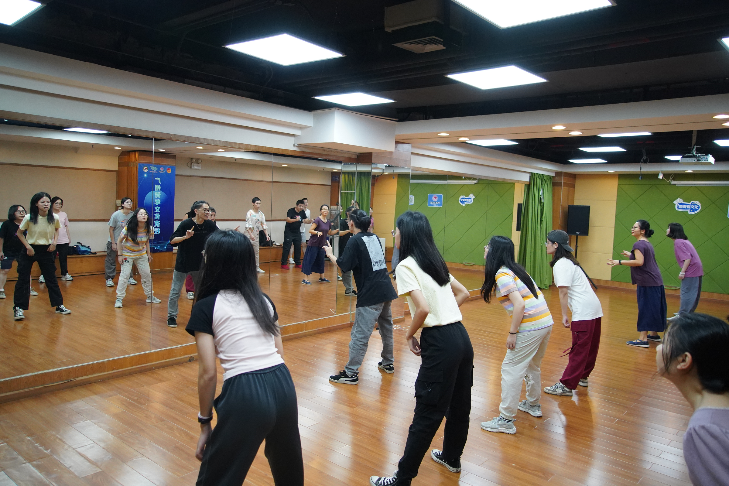 广州青年文化夜校进阶课《从零开始学街舞》01.png
