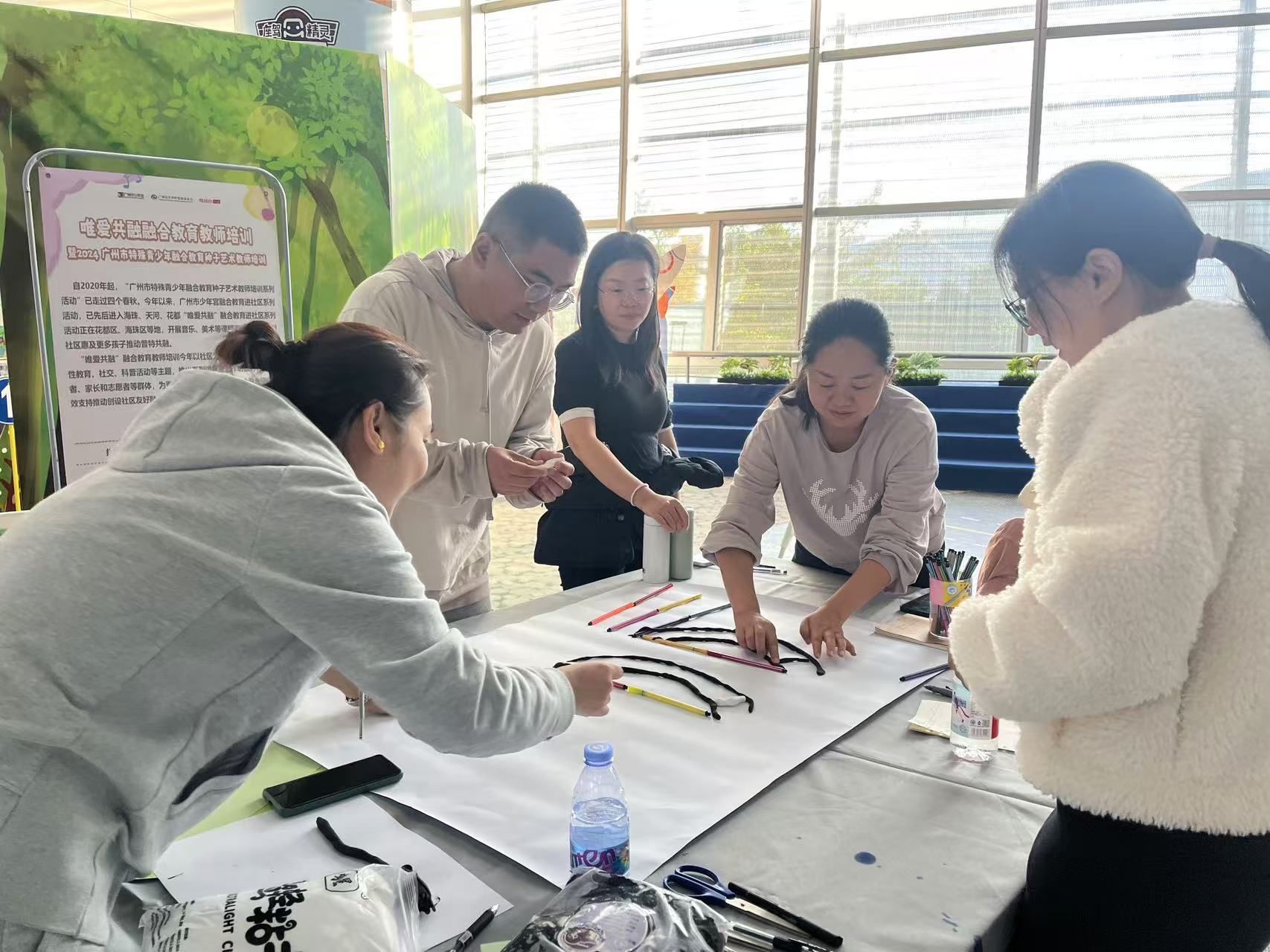 玩的心理学：在社区，可以和孩子这样玩.jpg